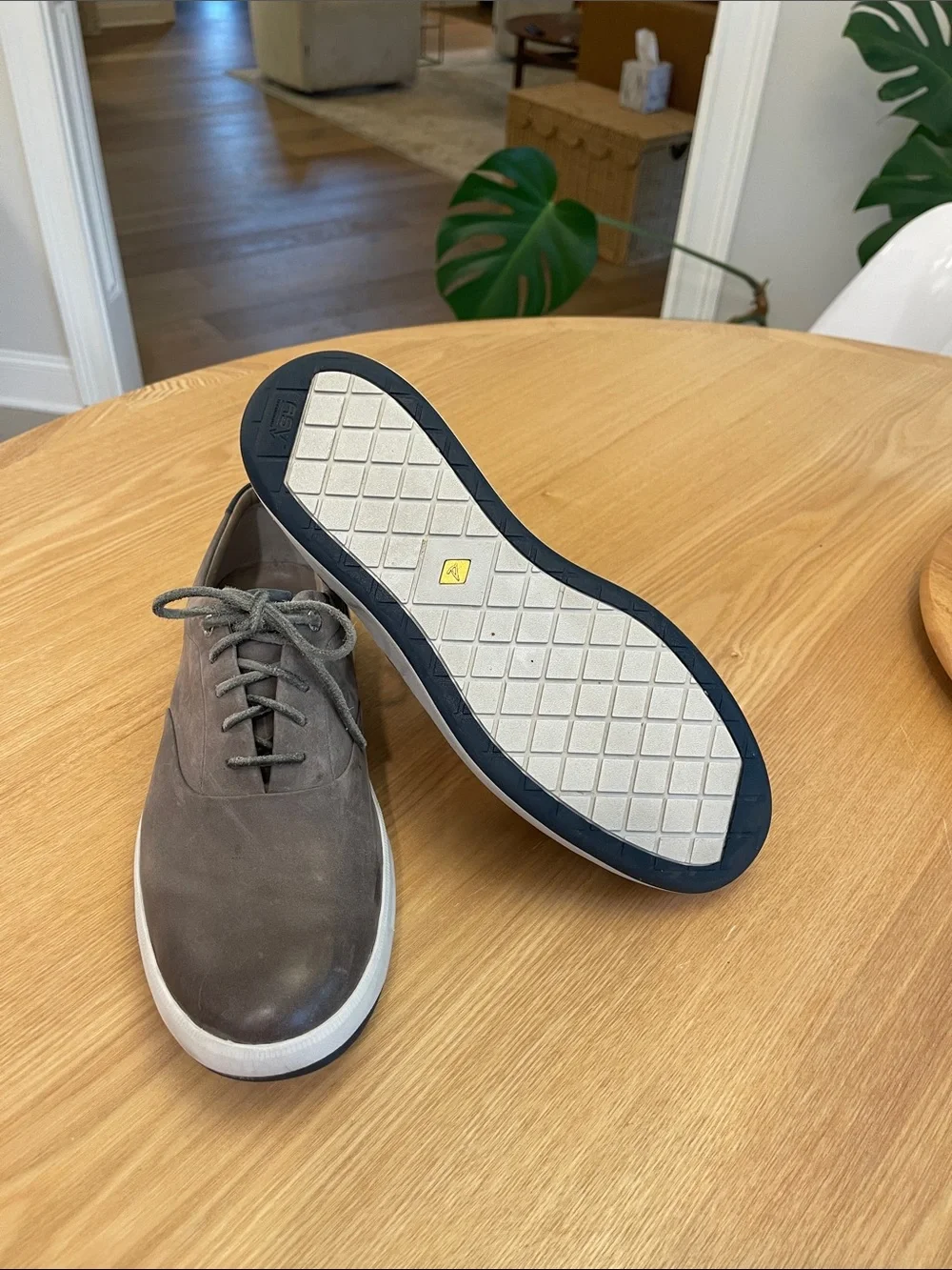 Sperry Gold Cup Premium Nubuck Leather Sneakers Men’s 10 Gray